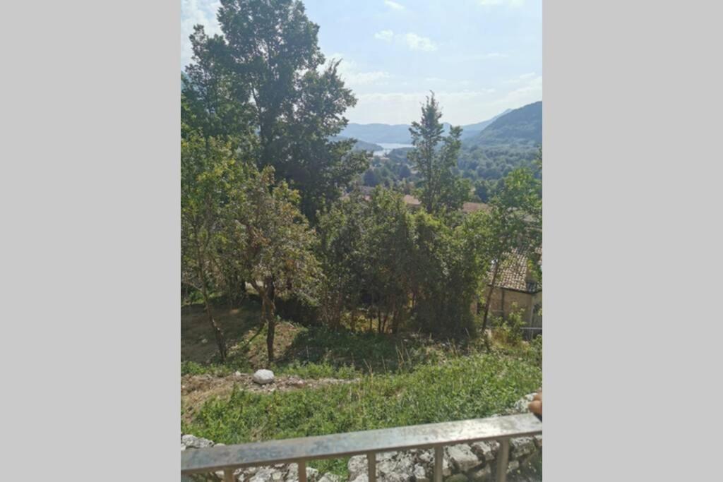Casa Vacanze Al Castello Villetta Barrea Exterior foto